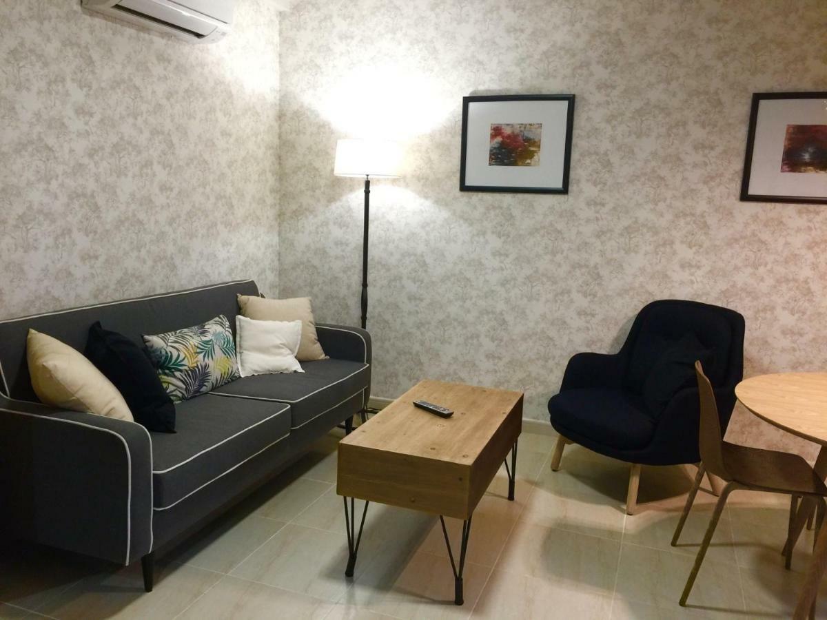 Puerta Trujillo Apartment Plasencia Exterior photo